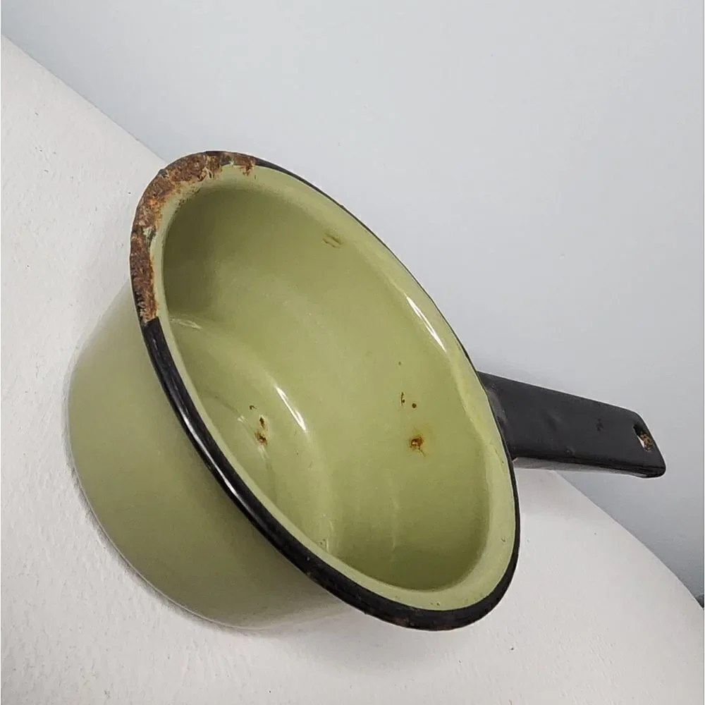 Vintage Green Enamel Ware / Enamelware Saucepan 5